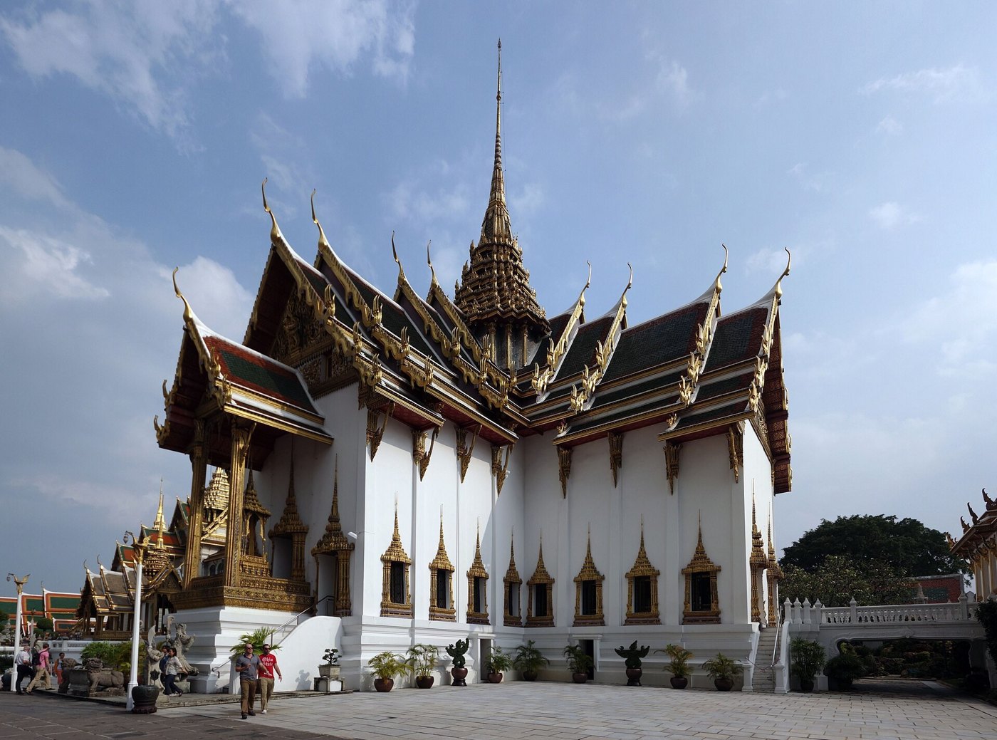 ดุสิตมหาปราสาท