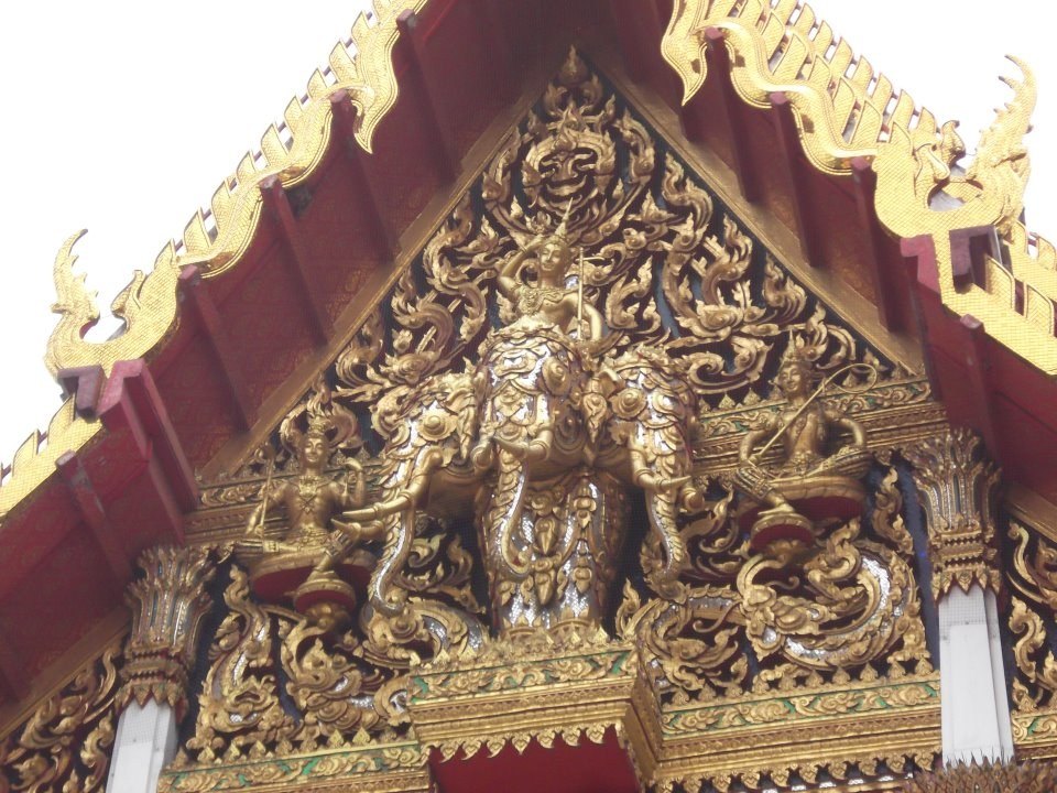 พระอินทร์ทรงเอราวัณ ไม้จำหลัก